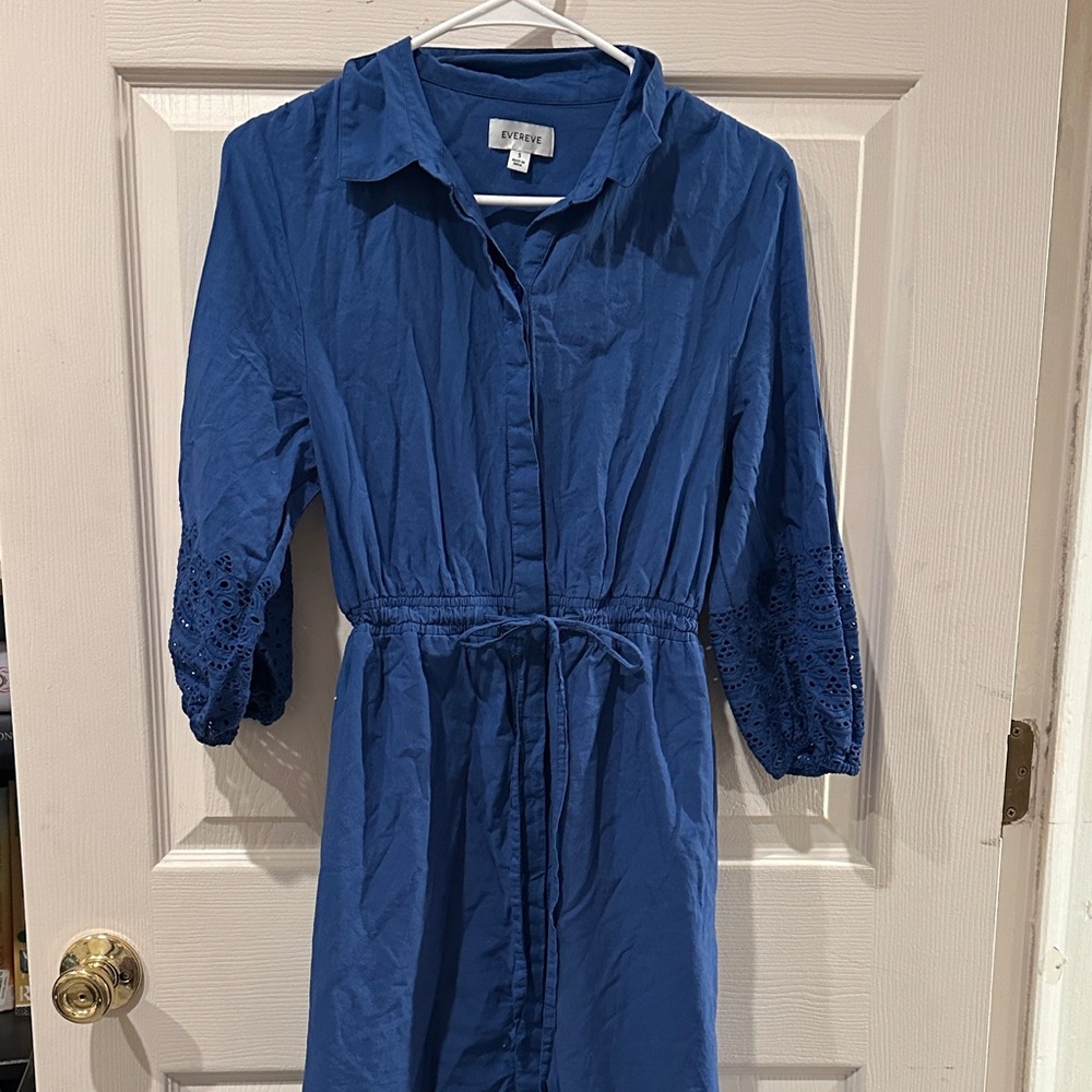 EverEve Blue Button-Up Tie Waist Dress with Lace Sleeves